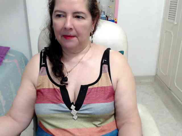 leonela-68 webcam