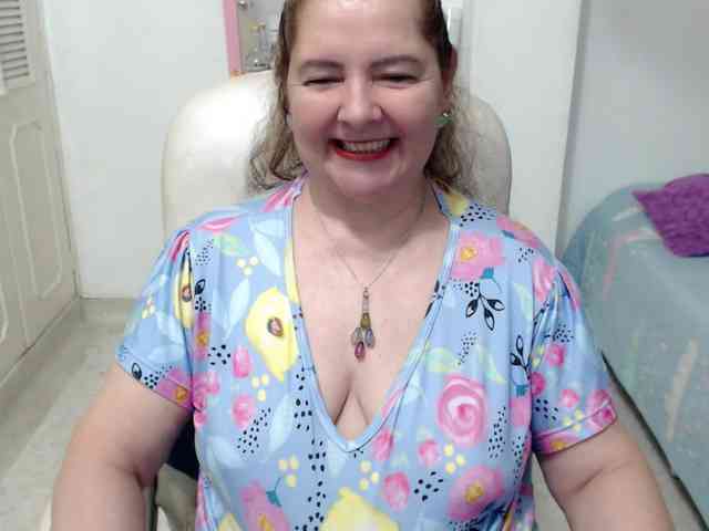 leonela-68