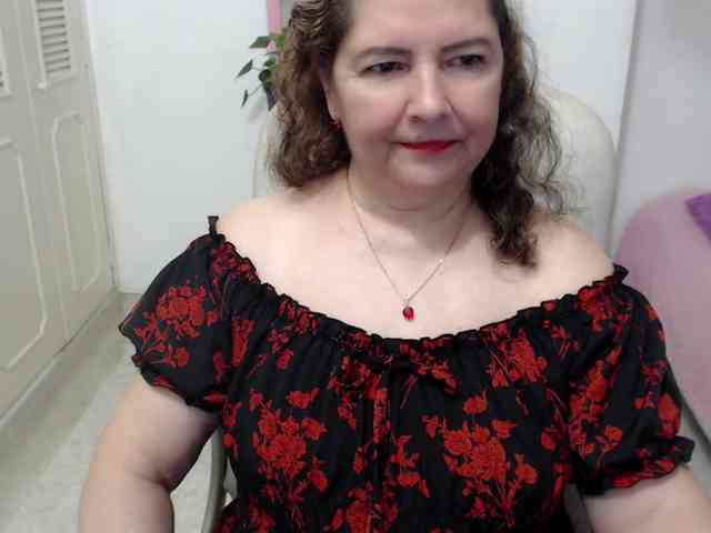 leonela-68