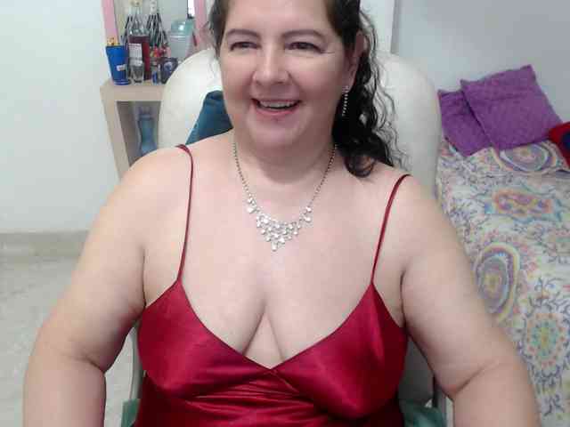 leonela-68