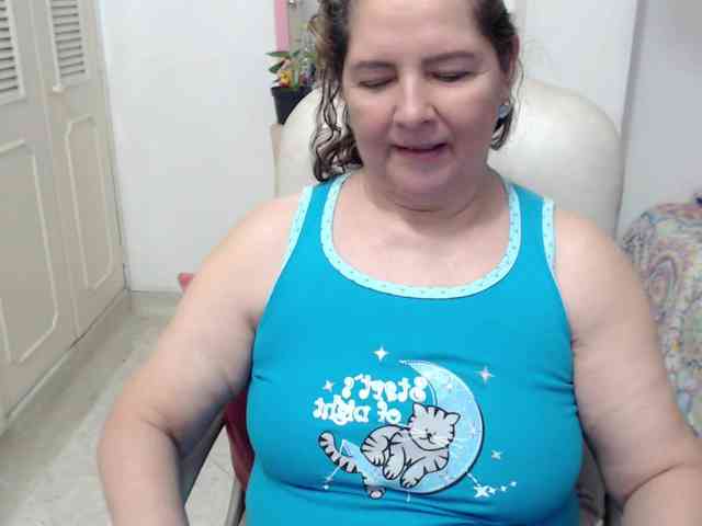 leonela-68