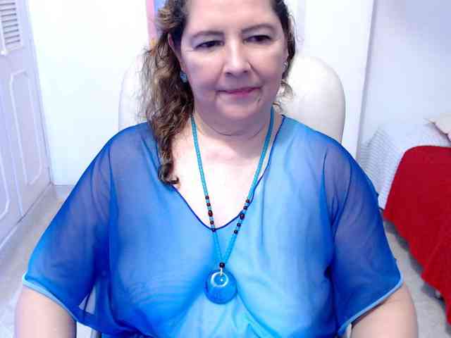 leonela-68