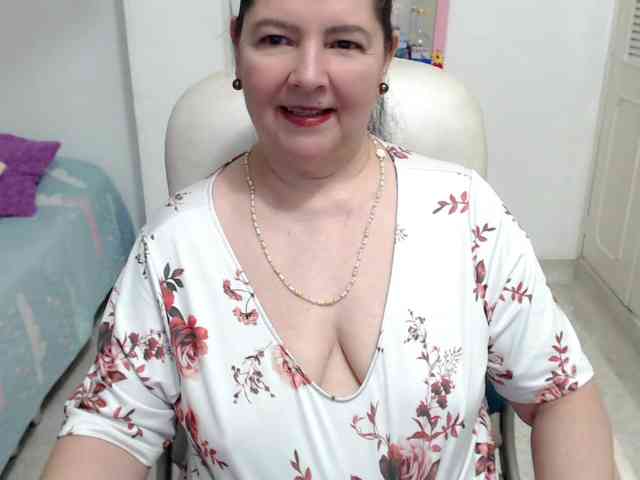 leonela-68 webcam