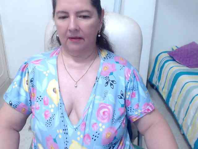 leonela-68 webcam
