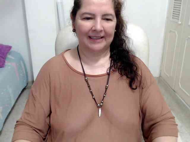 leonela-68 webcam