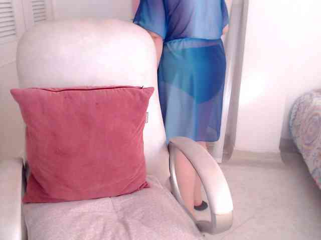 leonela-68 webcam