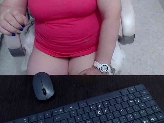 leonela-68 webcam
