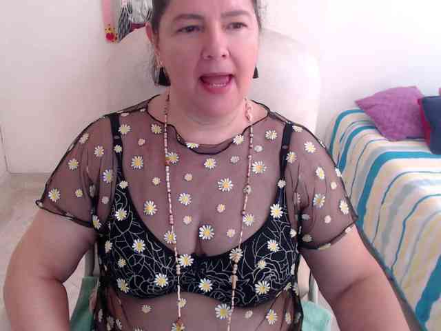 leonela-68 webcam