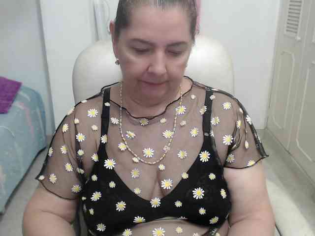 leonela-68 webcam
