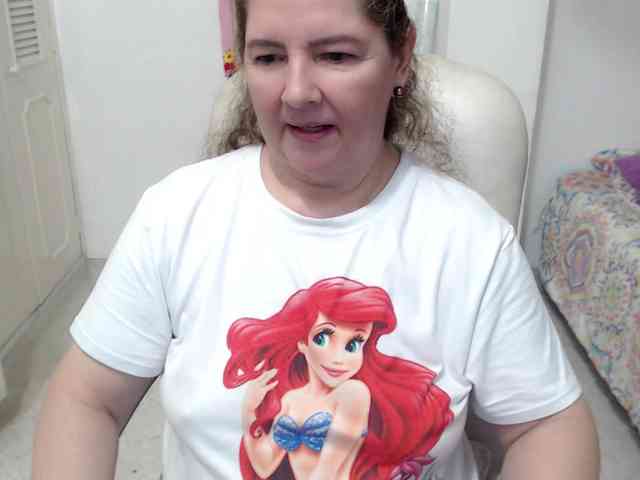 leonela-68 webcam