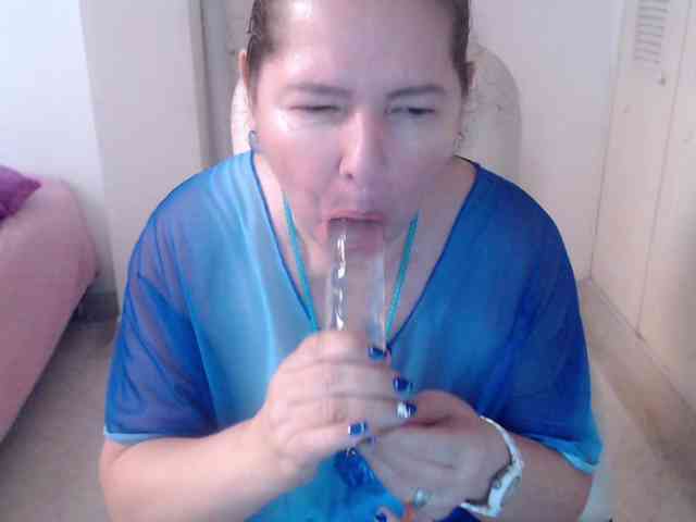 leonela-68 webcam