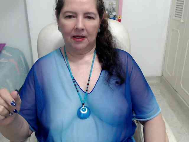 leonela-68 webcam