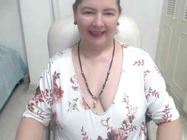 leonela-68 webcam