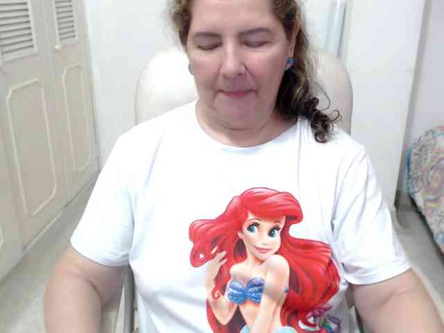 leonela-68 webcam