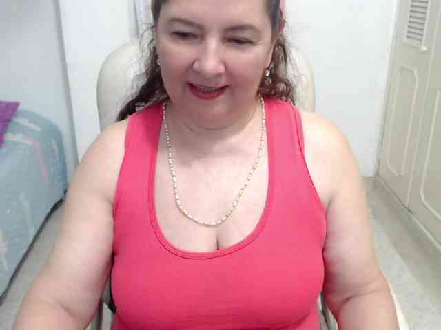 leonela-68 webcam