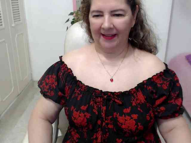 leonela-68