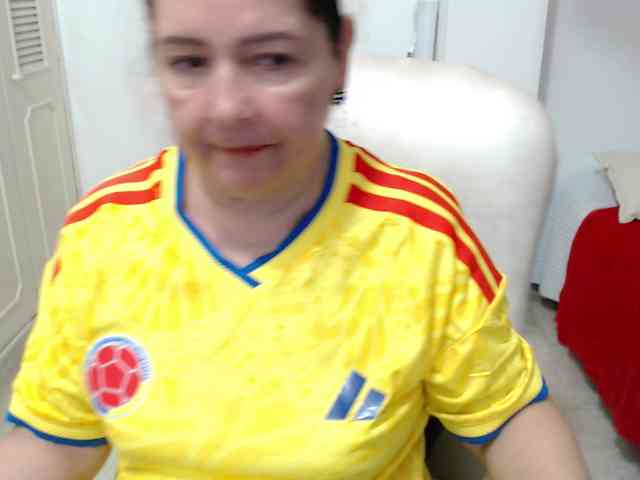 leonela-68
