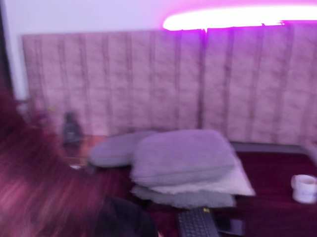 Dahlia-rossee live cam on BongaCams
