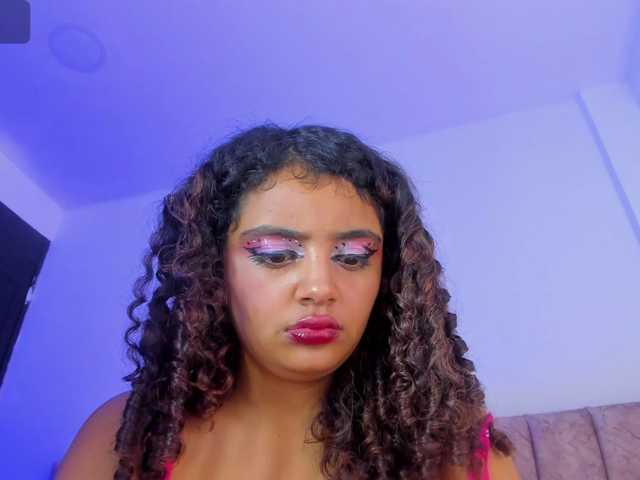 Dahlia-rossee live cam on BongaCams