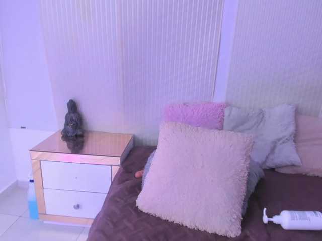 Dahlia-rossee live cam on BongaCams