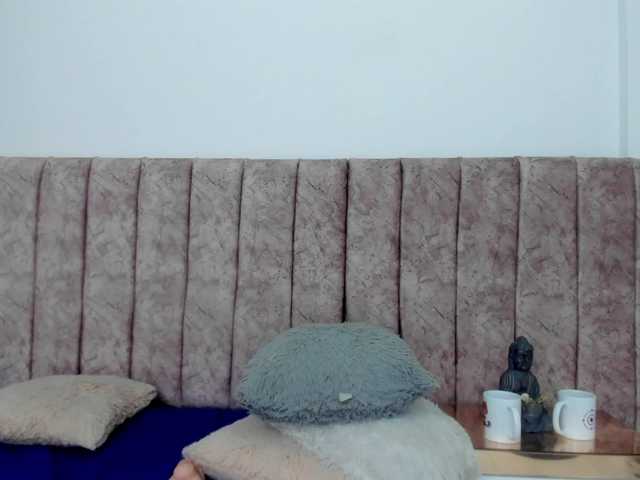 Dahlia-rossee live cam on BongaCams