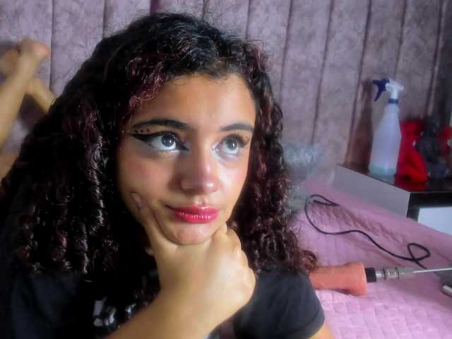 Dahlia-rossee live cam on BongaCams