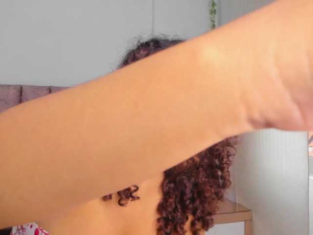 Dahlia-rossee live cam on BongaCams