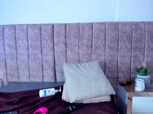 Dahlia-rossee live cam on BongaCams