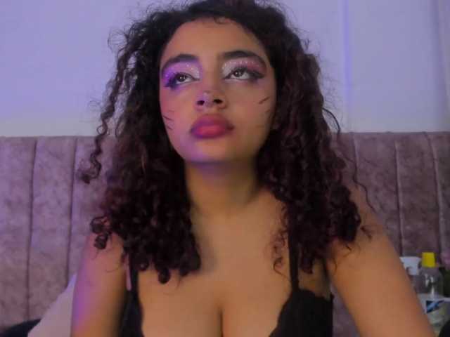 Dahlia-rossee live cam on BongaCams