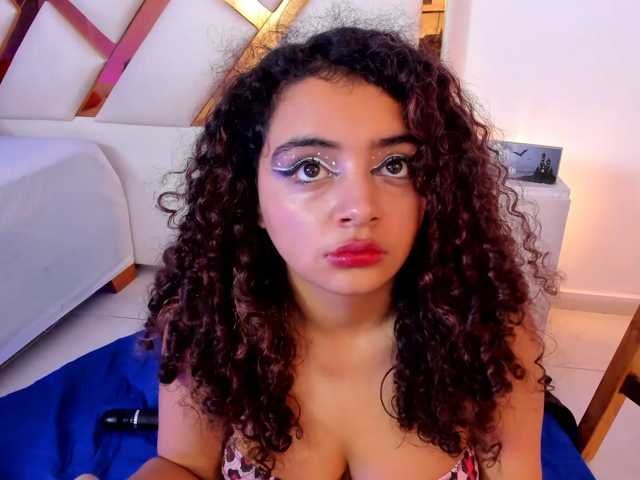 Dahlia-rossee live cam on BongaCams