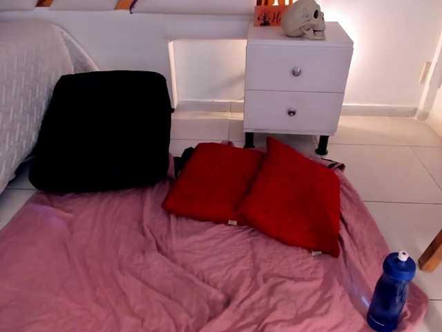 Dahlia-rossee live cam on BongaCams