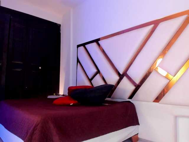 Dahlia-rossee live cam on BongaCams
