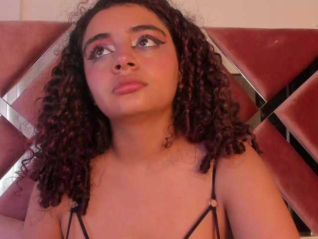 Dahlia-rossee live cam on BongaCams