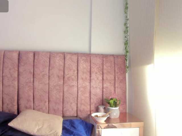Dahlia-rossee live cam preview