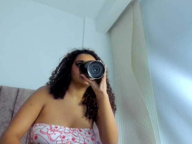 Dahlia-rossee live webcam show