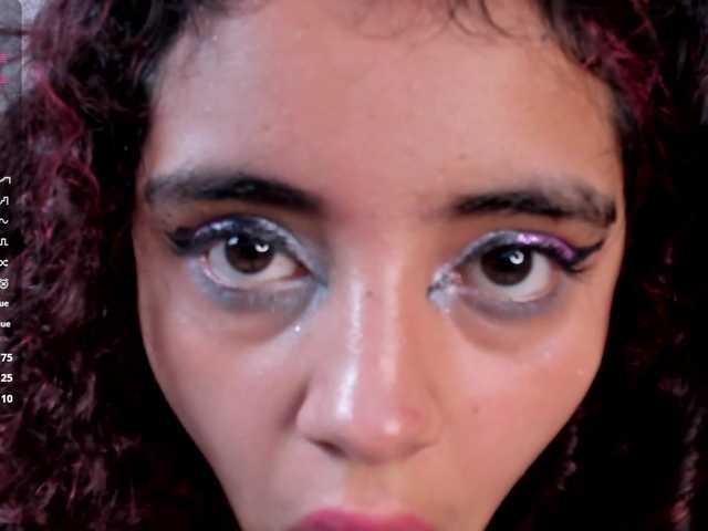 Dahlia-rossee live cam on BongaCams