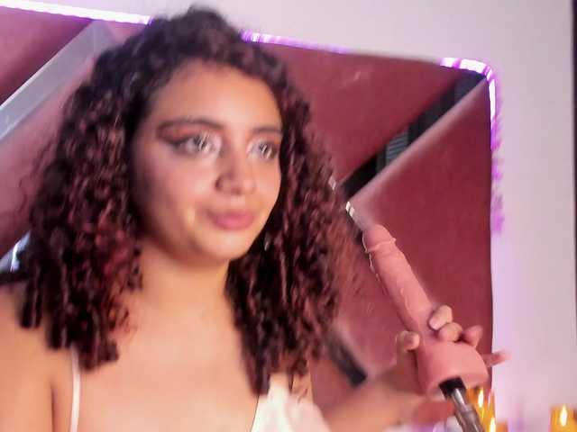 Dahlia-rossee live cam on BongaCams