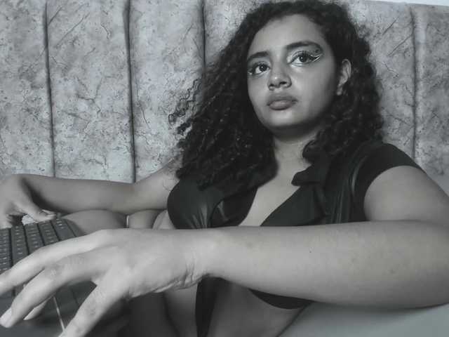 Dahlia-rossee live cam on BongaCams