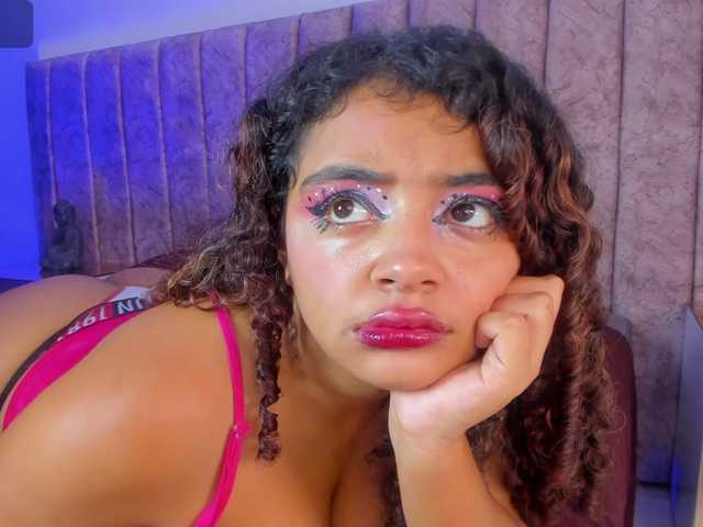 Dahlia-rossee live cam on BongaCams