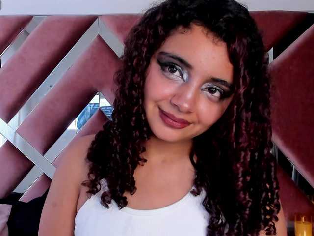 Dahlia-rossee live cam on BongaCams