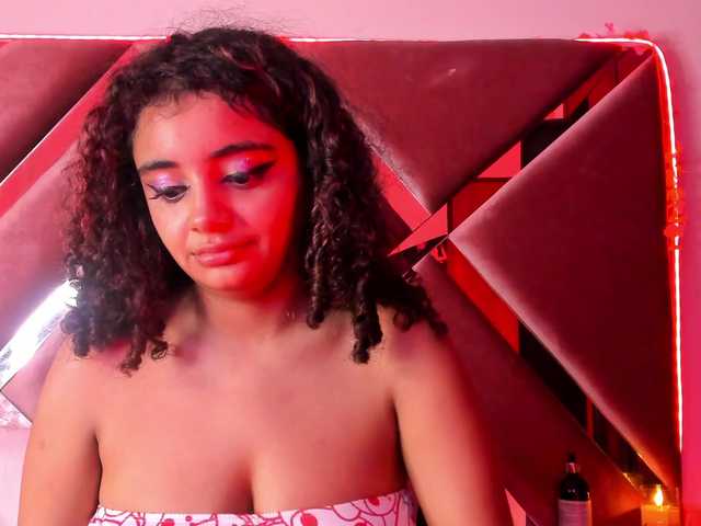 Dahlia-rossee live cam on BongaCams