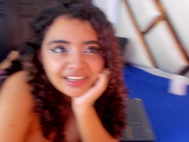 Dahlia-rossee live cam on BongaCams
