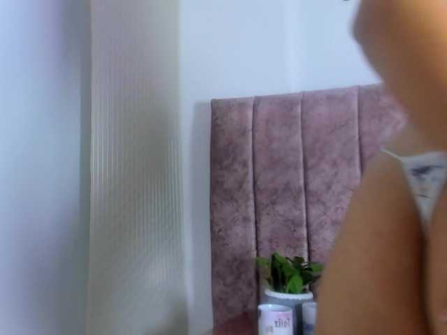 Dahlia-rossee live cam on BongaCams