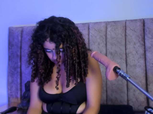 Dahlia-rossee live cam on BongaCams