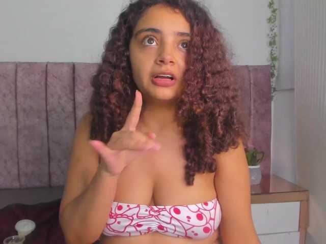 Dahlia-rossee live cam on BongaCams