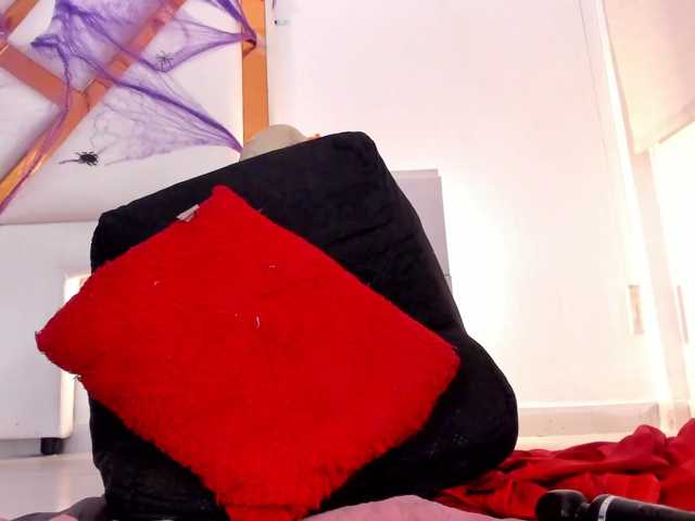 Dahlia-rossee live cam on BongaCams
