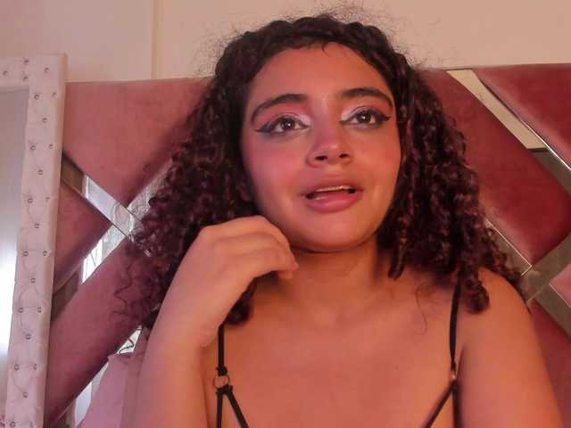 Dahlia-rossee live cam on BongaCams