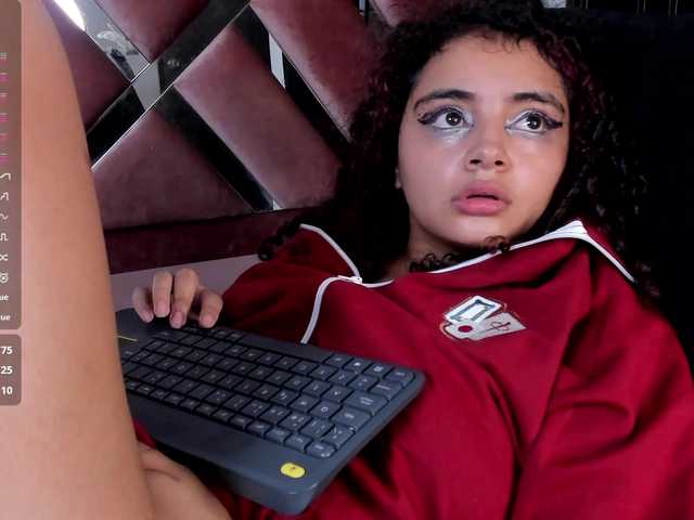Dahlia-rossee live cam on BongaCams