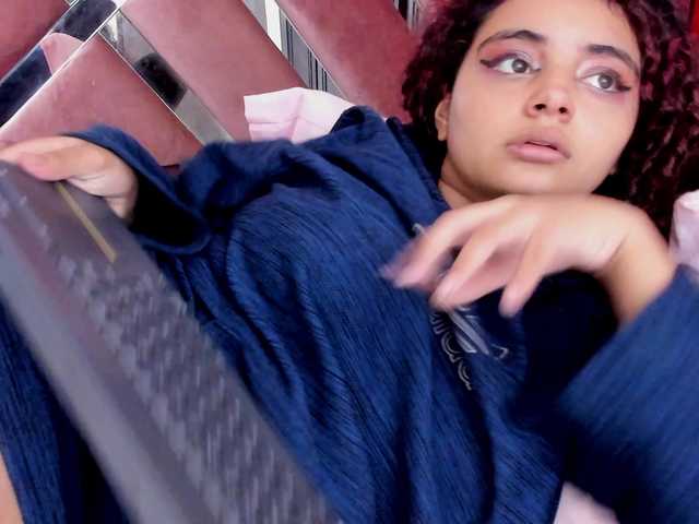 Dahlia-rossee live cam on BongaCams