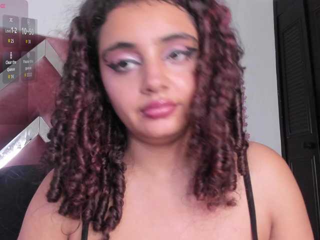 Dahlia-rossee live cam on BongaCams